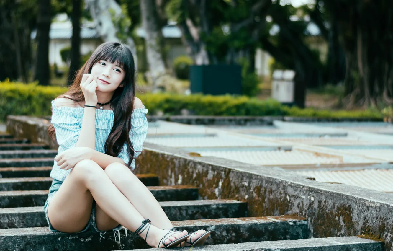 Photo wallpaper girl, blouse, shorts, legs, Asian