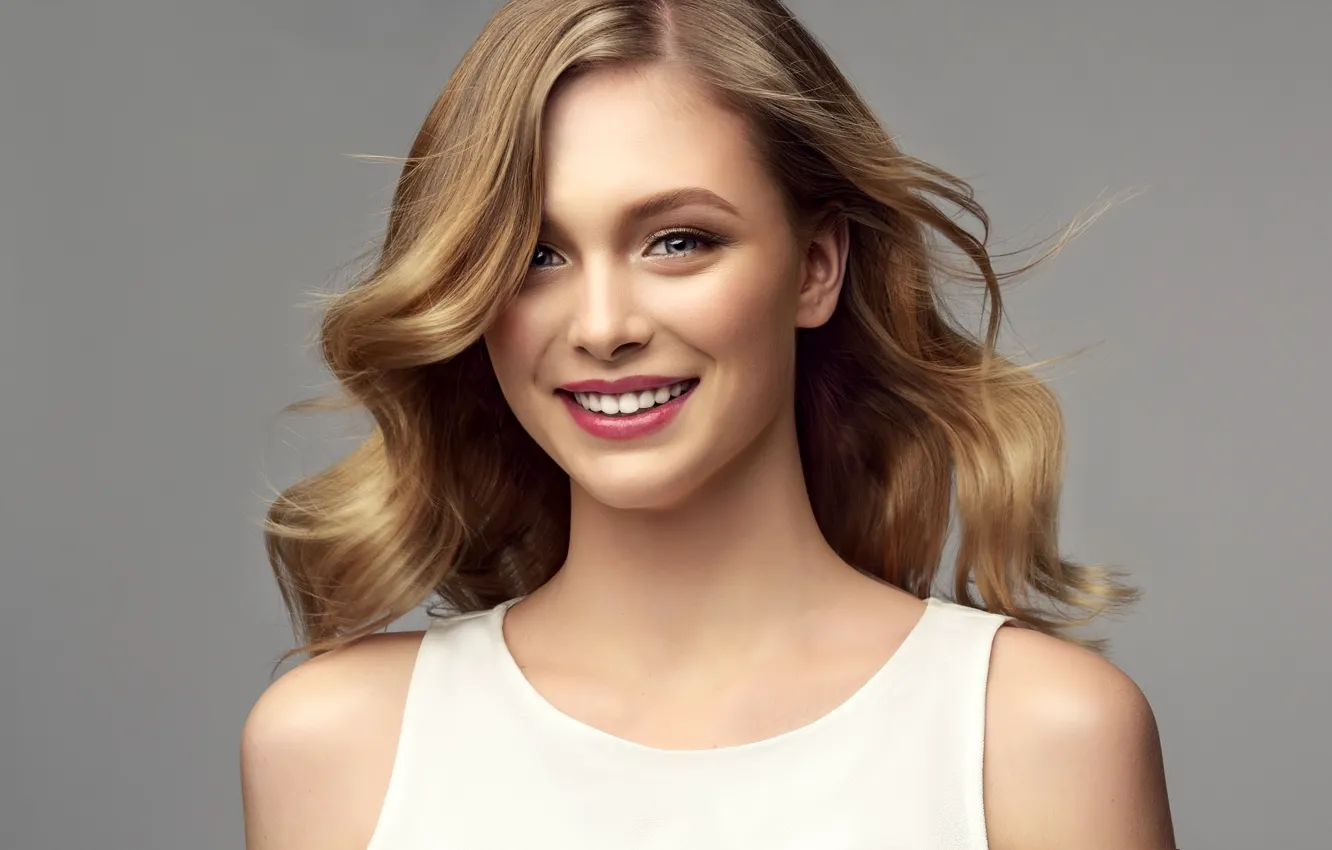 Photo wallpaper portrait, blonde, smile, model, makeup, girl, curls hair, Sofia Zhuravets'
