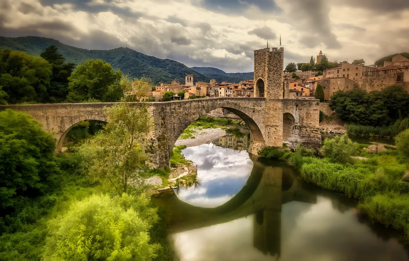 Photo wallpaper bridge, reflection, Spain, Spain, Catalonia, Catalonia, Fluvia River, Besalú