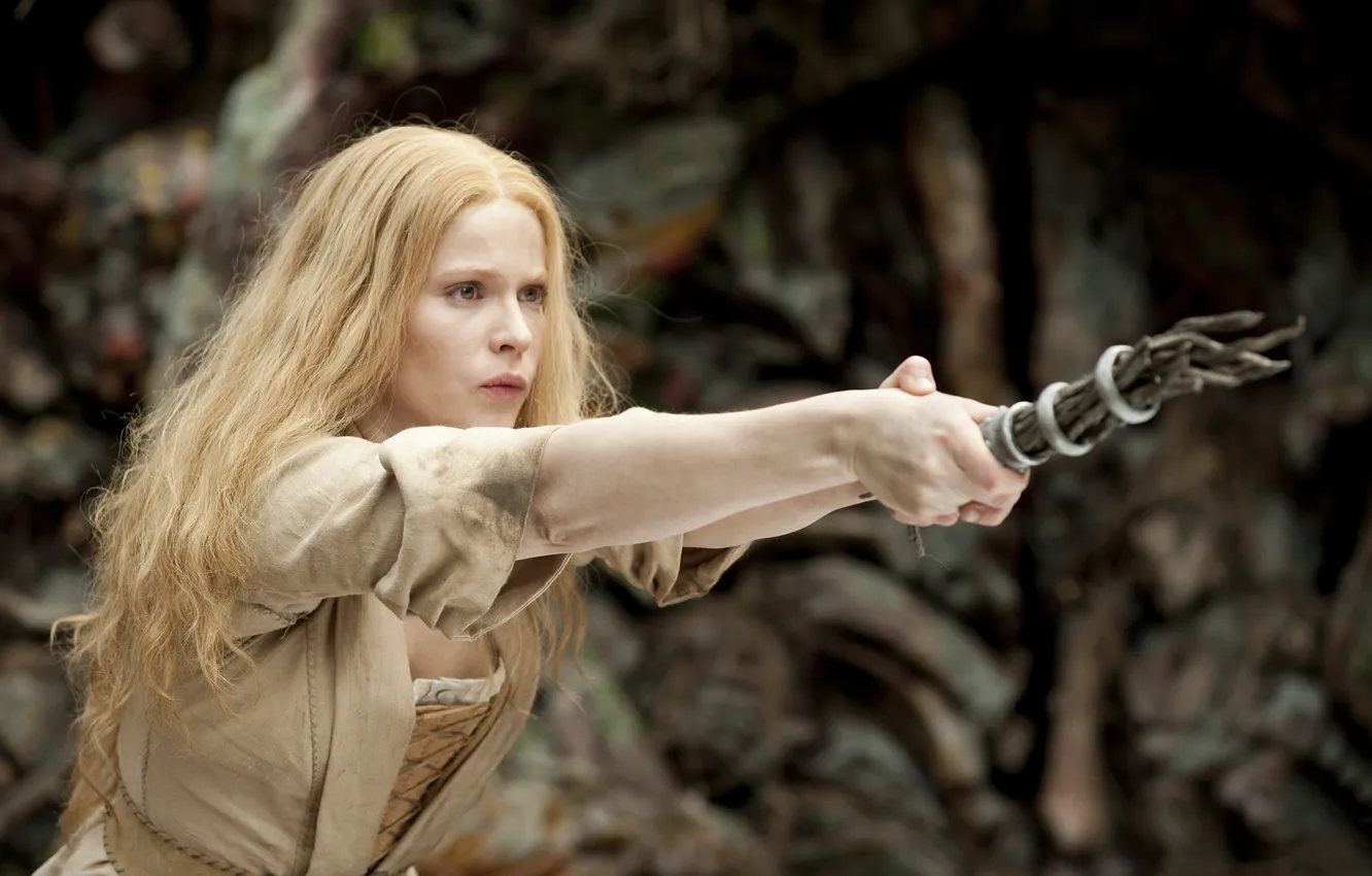 Photo wallpaper Hansel and Gretel witch hunters, Mina, Pihla Viitala