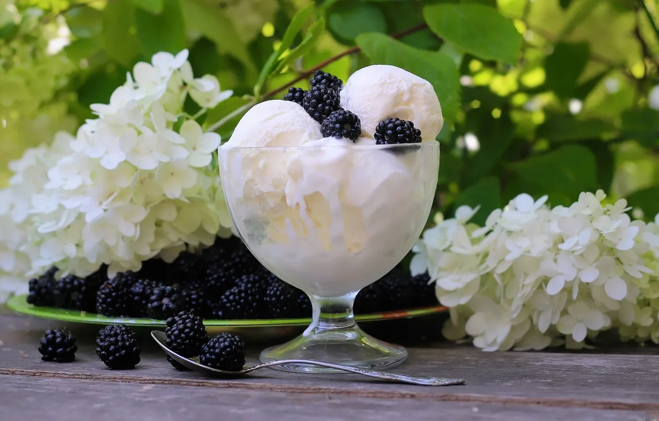 Photo wallpaper berries, ice cream, BlackBerry, sweet, hydrangea