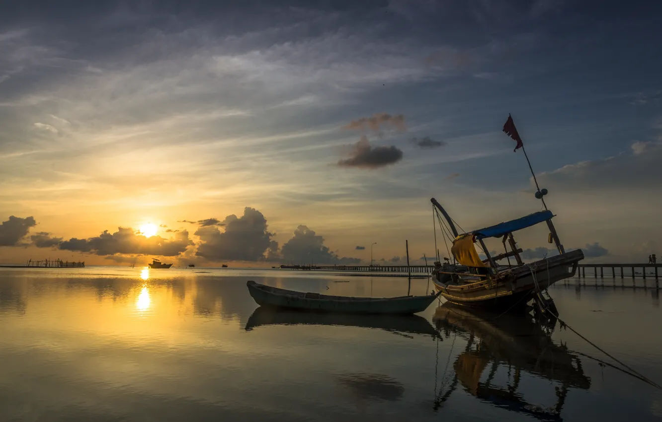 Photo wallpaper dawn, boats, morning