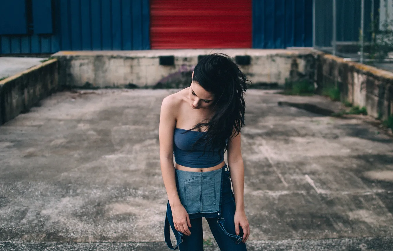 Photo wallpaper girl, pose, brunette, curls