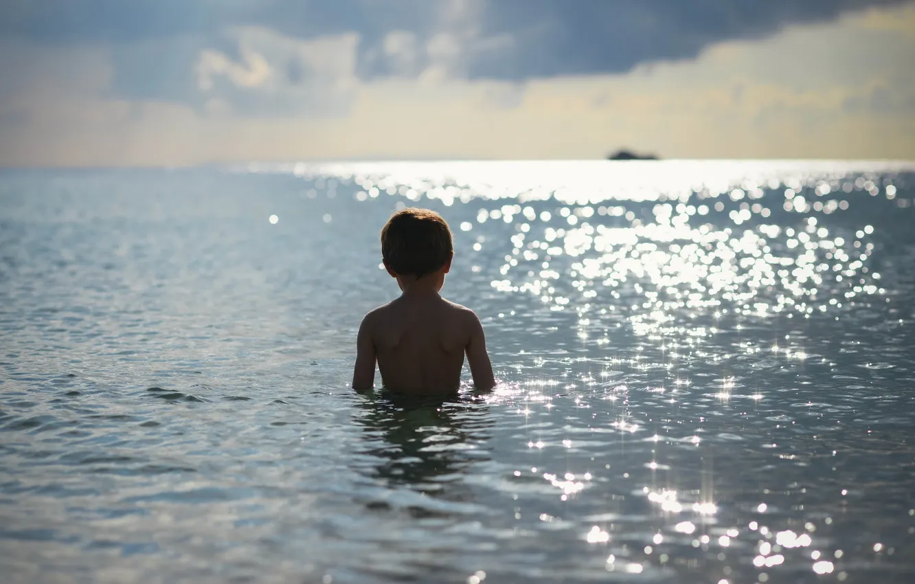 Photo wallpaper sea, mood, boy