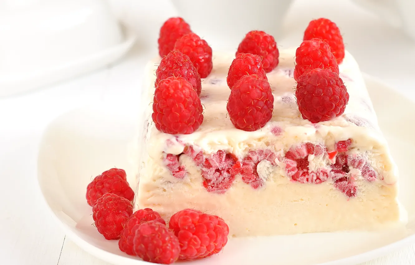 Photo wallpaper raspberry, white, berry, ice cream, dessert, sweet