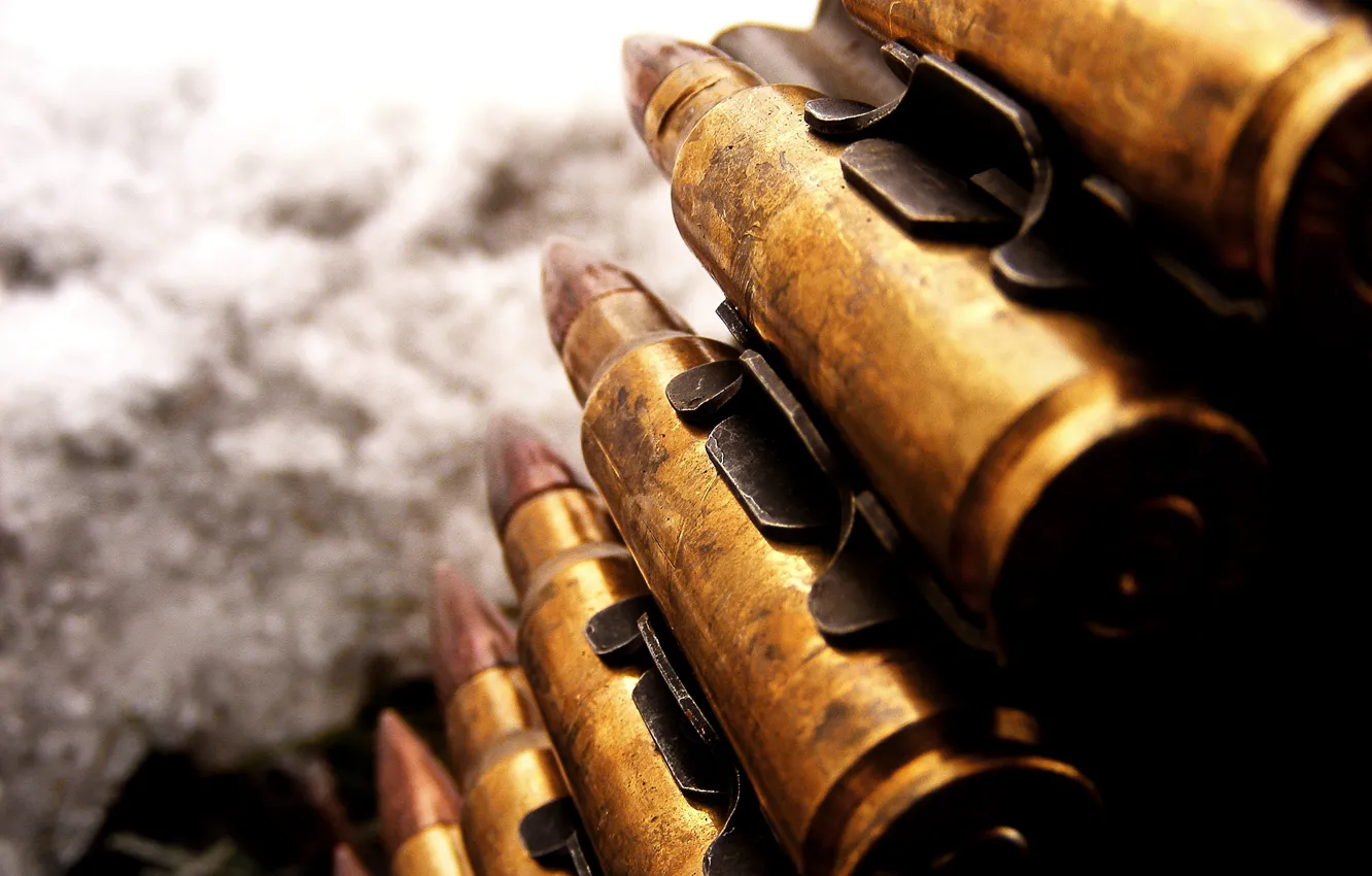 Photo wallpaper weapons, large caliber, cartridges, machine-gun tape