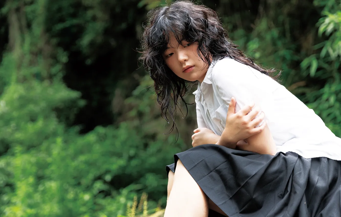 Photo wallpaper trees, woman, beautiful, model, pretty, asian, cute, sitting