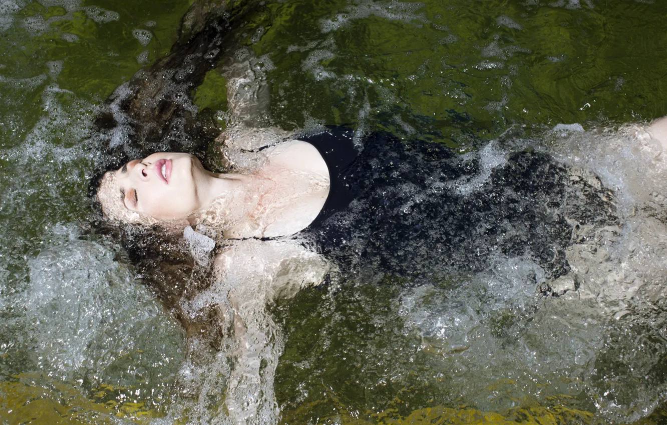 Photo wallpaper water, face, model, floats