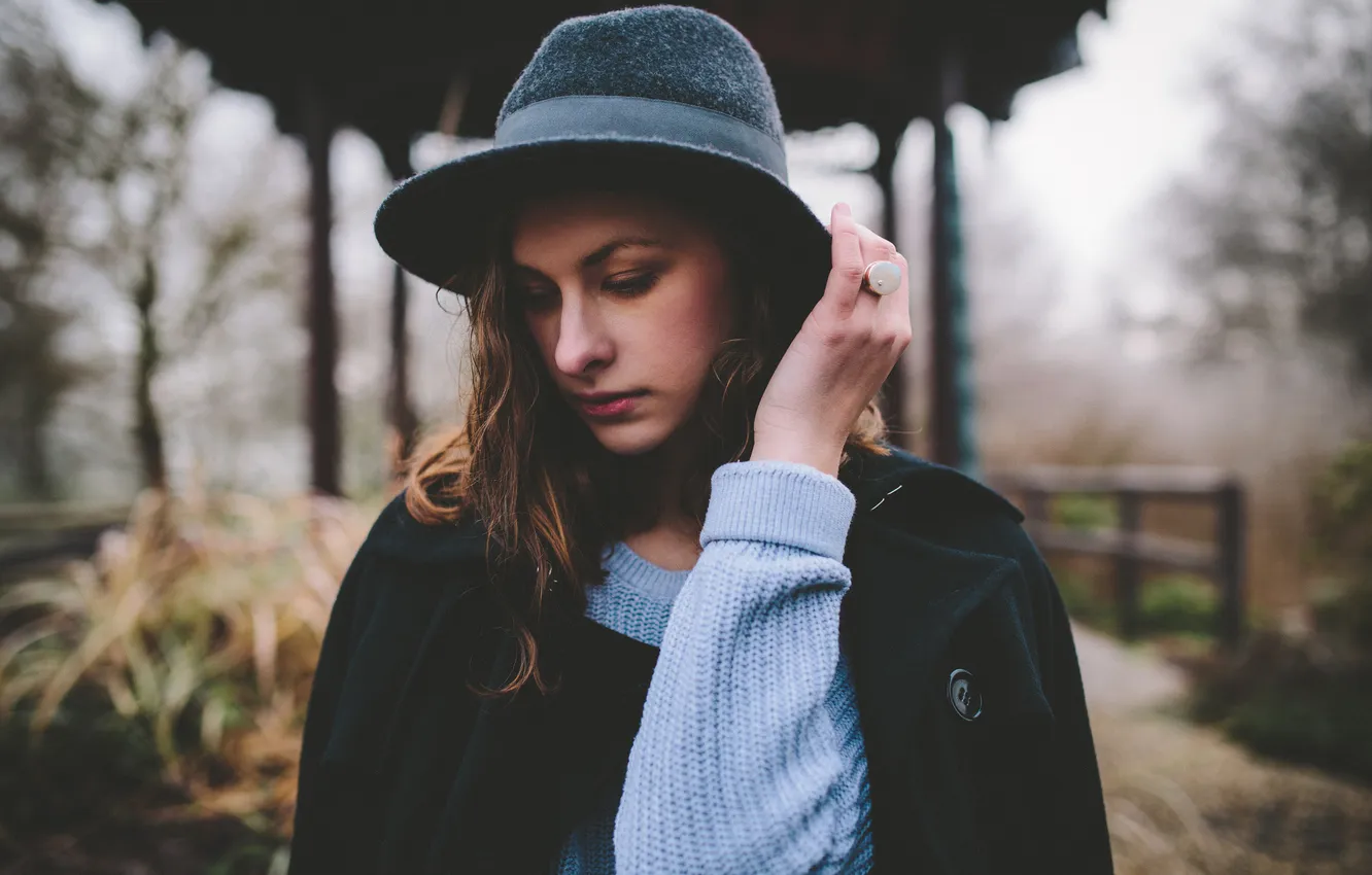 Photo wallpaper forest, eyes, girl, hair, hat, hands, ring, lips