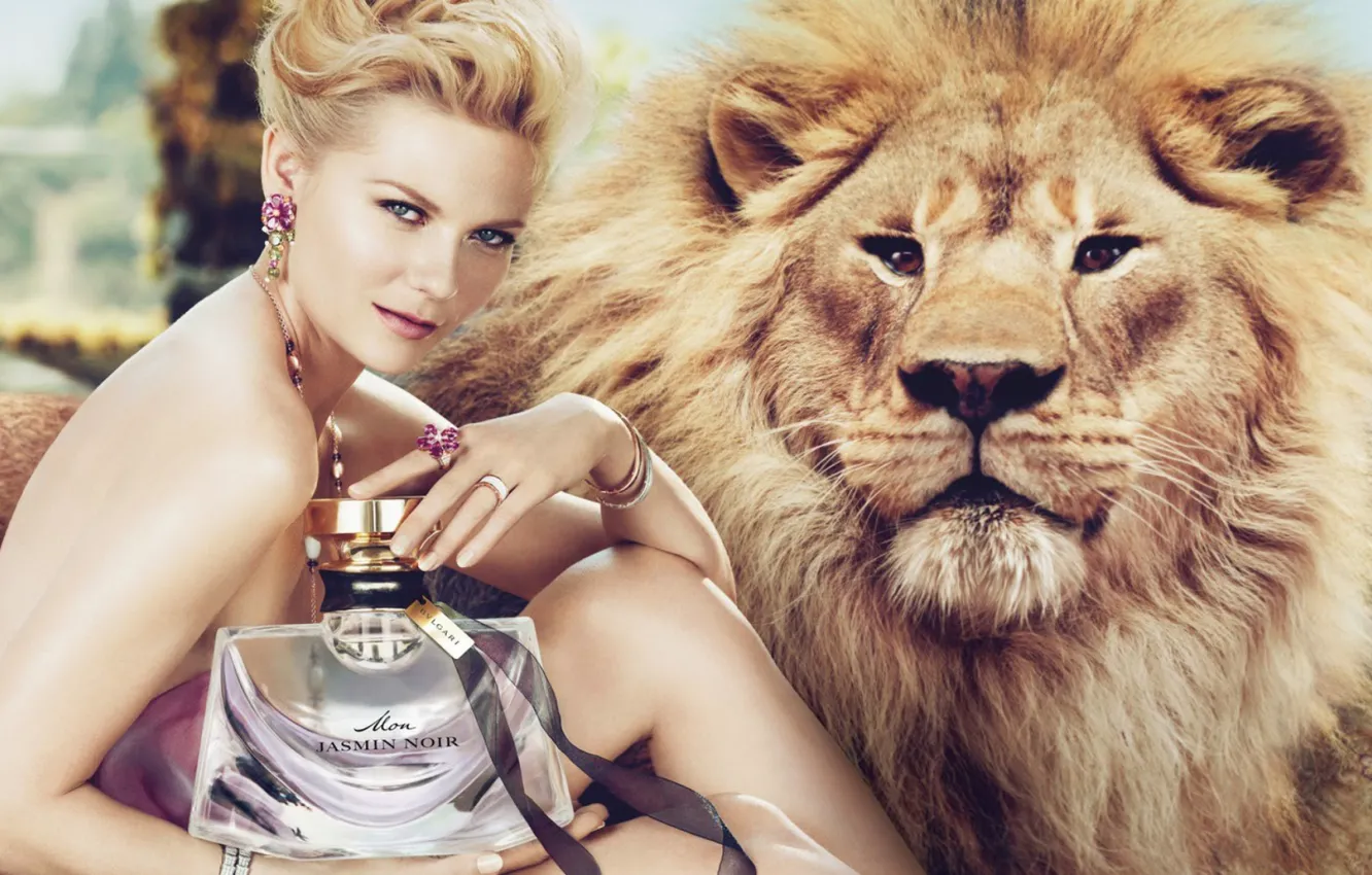 Photo wallpaper girl, model, spirit, actress, bottle, singer, American, Bvlgari