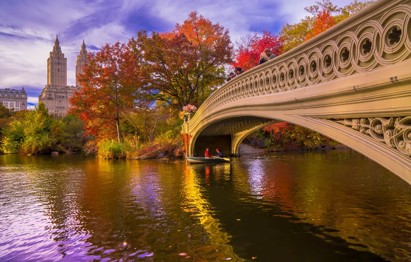 Photo wallpaper autumn, trees, bridge, nature, the city, pond, boat, New York