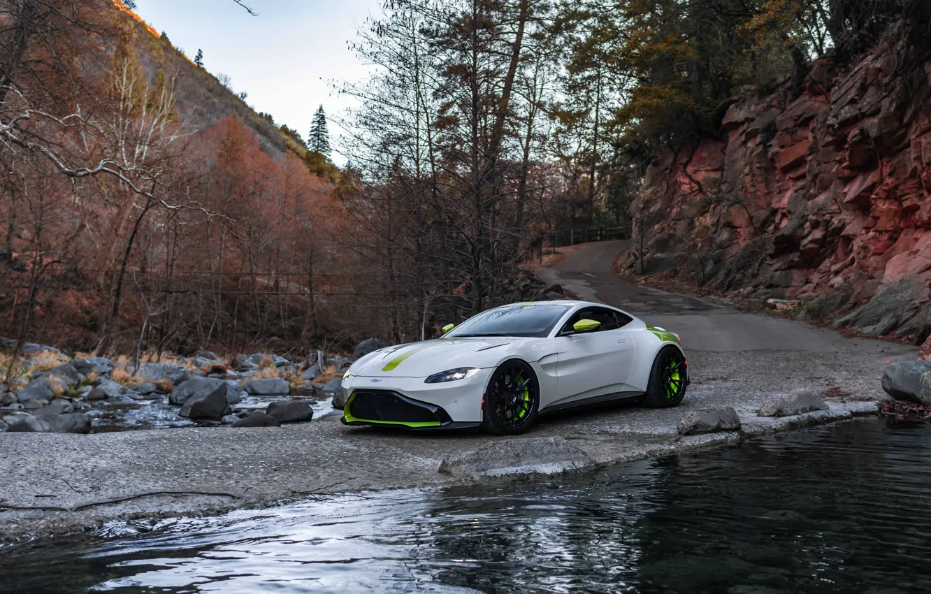 Photo wallpaper Aston Martin, Vantage, River