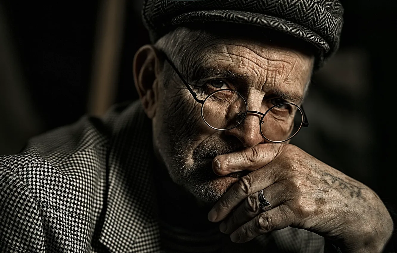 Photo wallpaper glasses, the old man, cap, wrinkles
