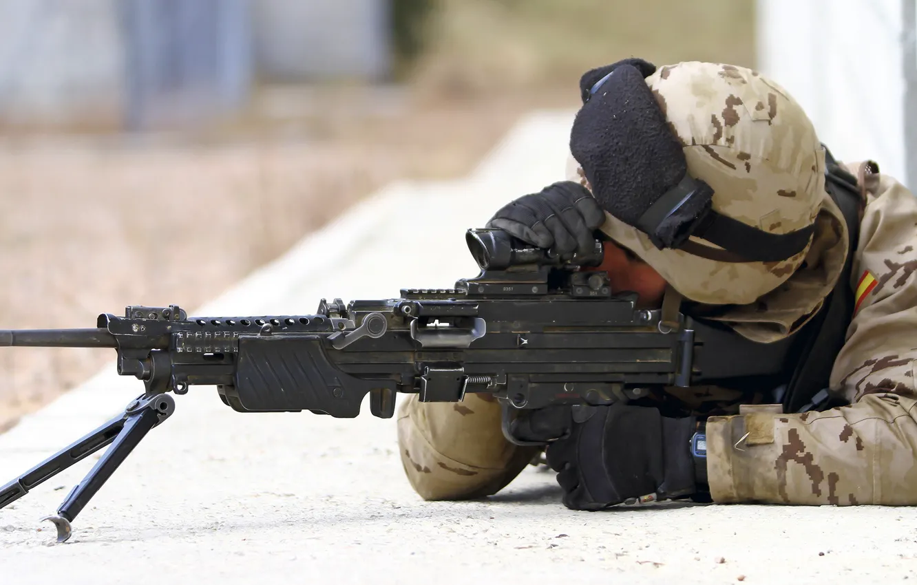 Photo wallpaper soldiers, helmet, machine gun