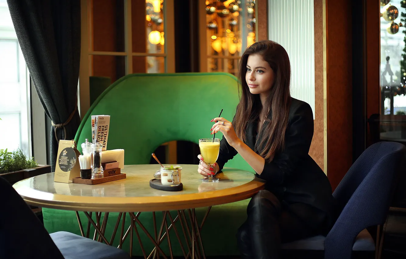 Photo wallpaper girl, green eyes, long hair, photo, model, lips, face, brunette