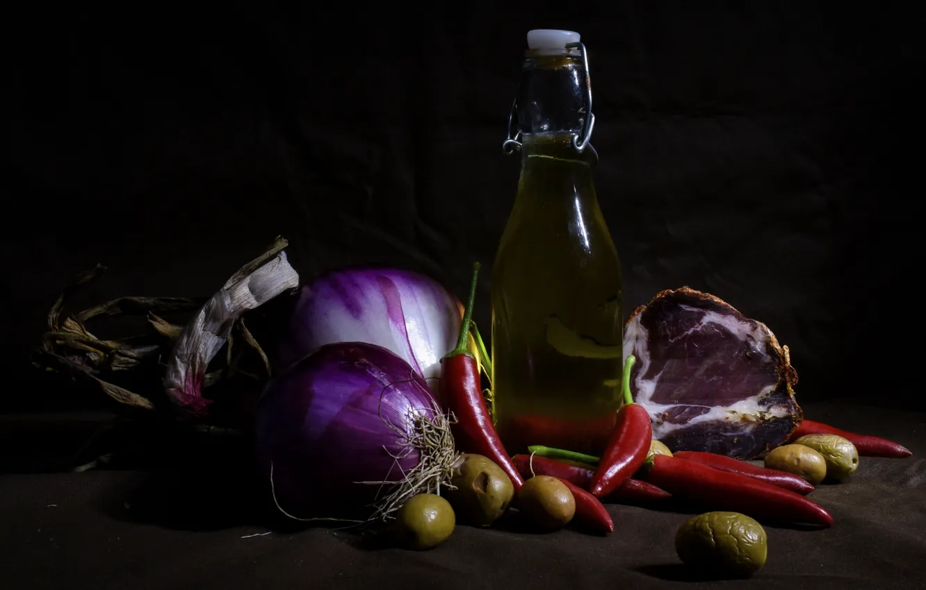 Photo wallpaper red, the dark background, table, bottle, oil, bow, meat, pepper