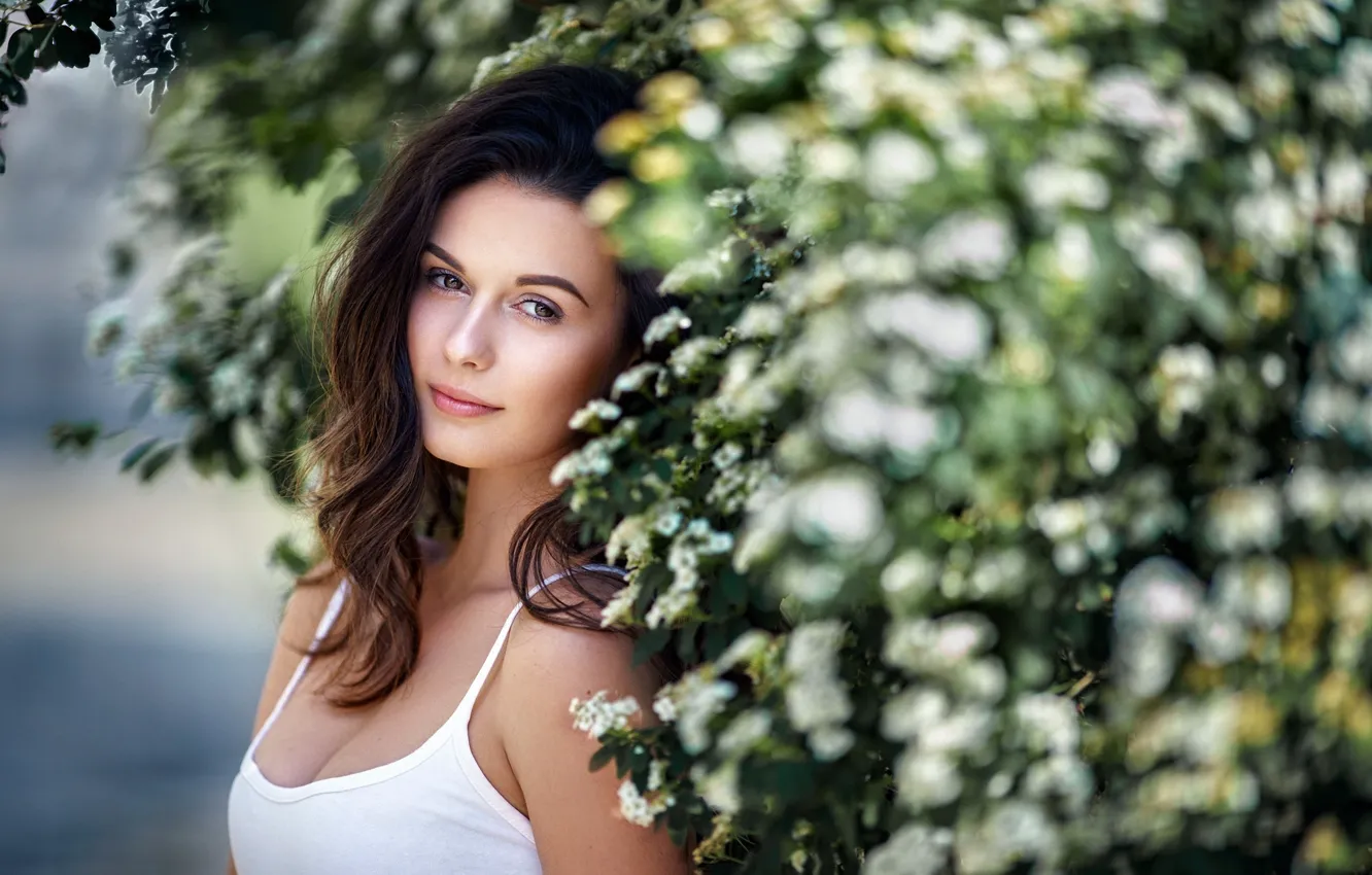 Photo wallpaper girl, flowers, beautiful, model, look, Charming