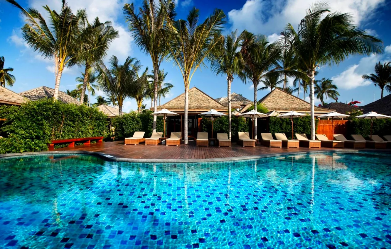 Photo wallpaper pool, sea, houses, palm trees