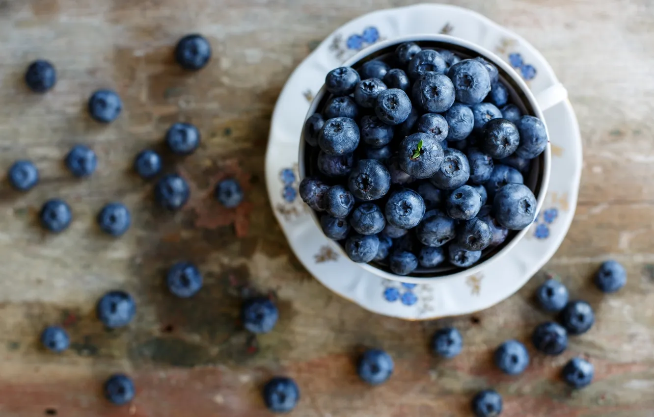 Photo wallpaper berries, table, blueberries, plate, Julia Khusainova