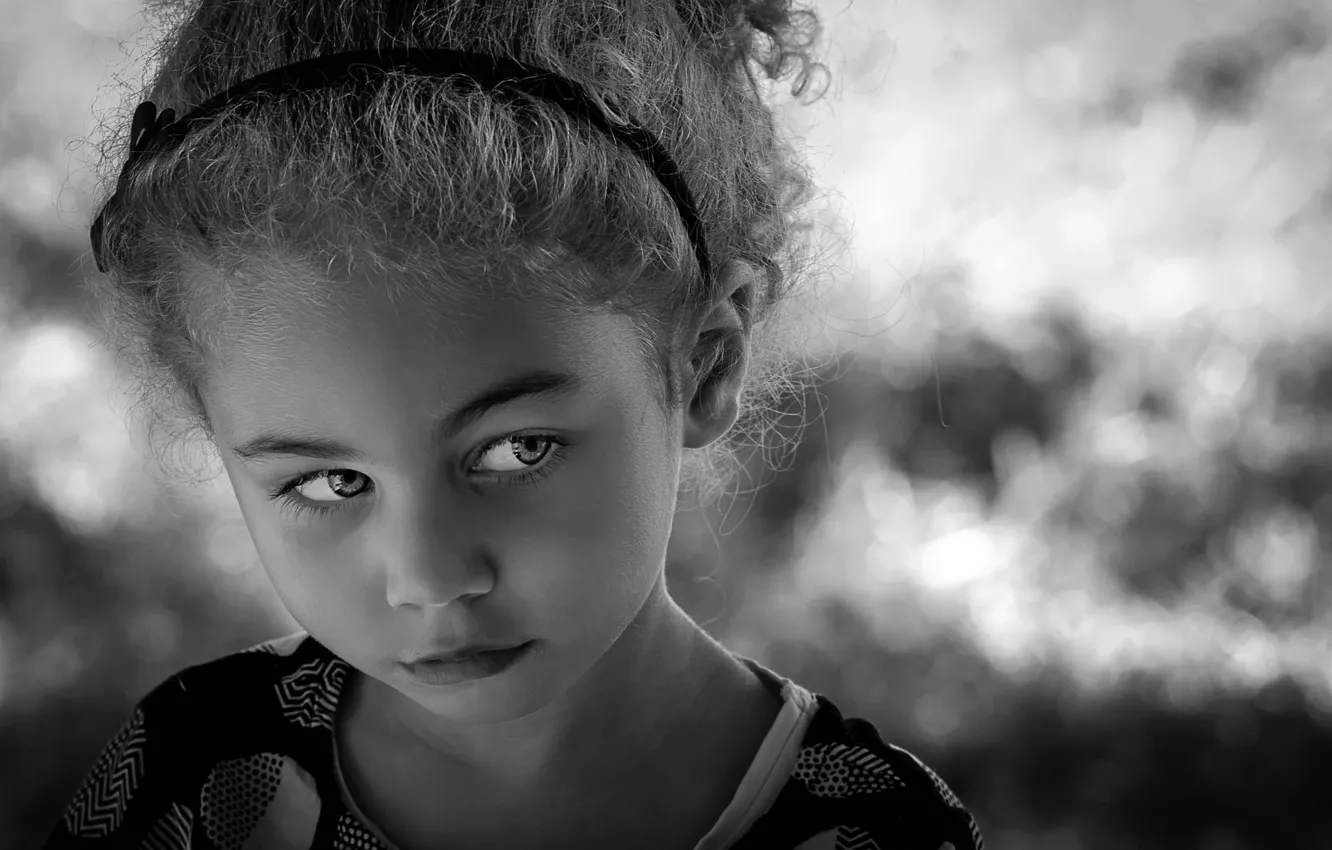 Photo wallpaper portrait, girl