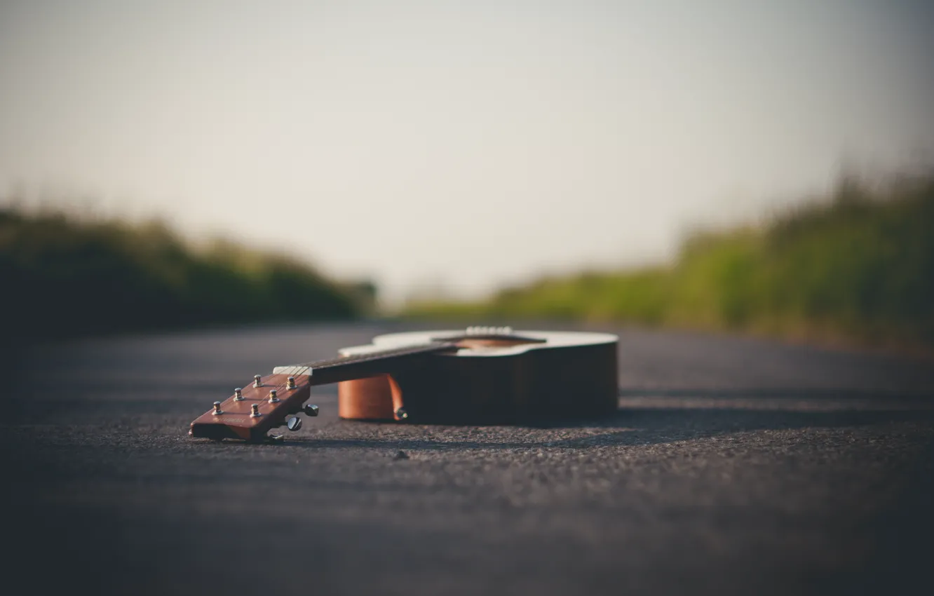 Photo wallpaper road, guitar, horizon, guitar, road, bokeh, bokeh, horizon
