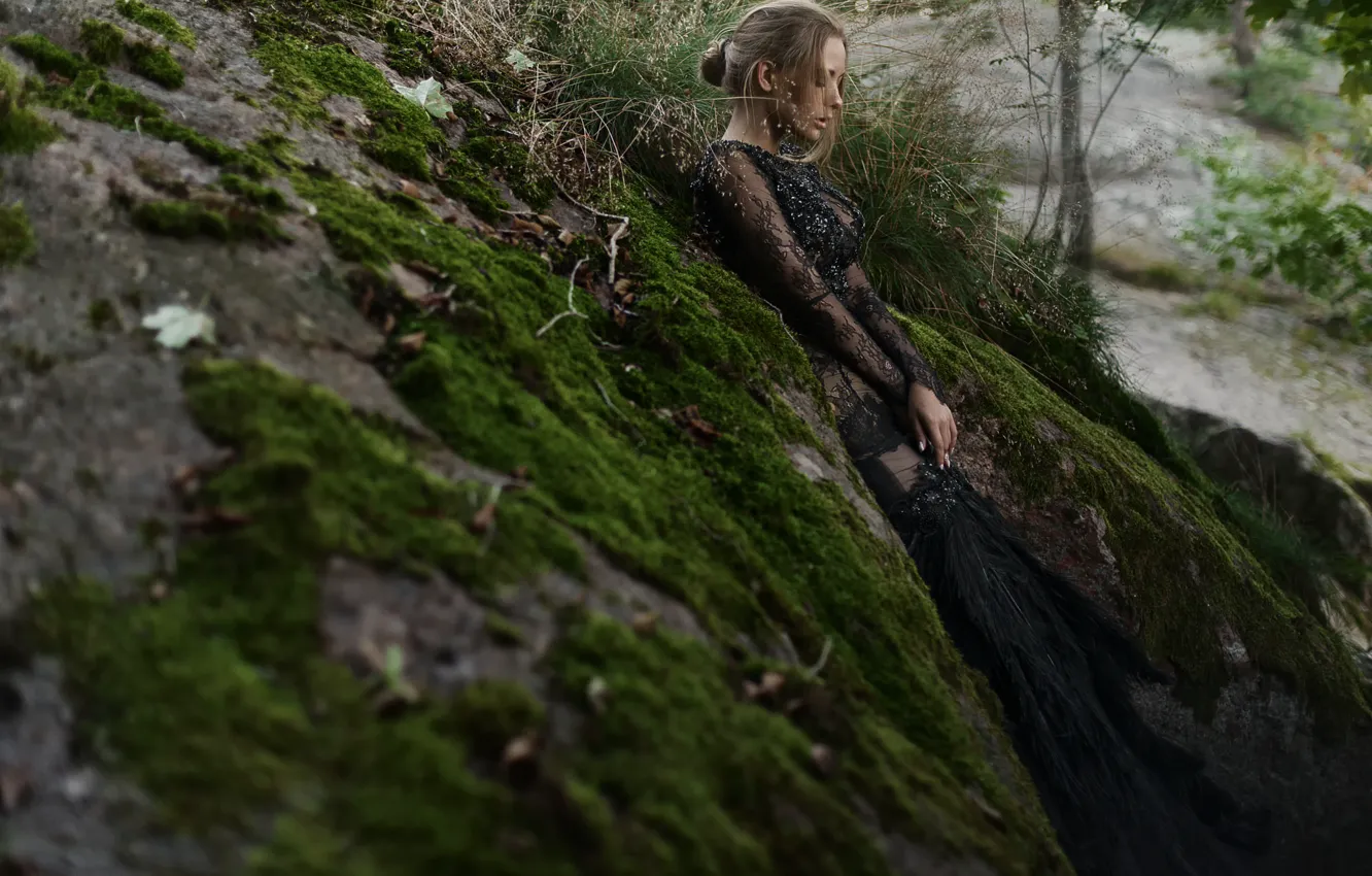 Photo wallpaper stones, Olya, Tatiana Mercalova, Olga Kobzar