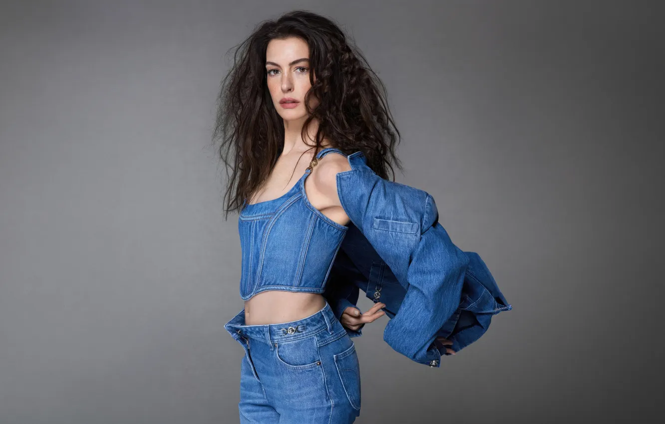 Photo wallpaper Anne Hathaway, icons, Versace