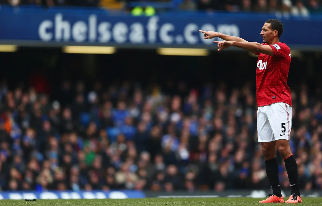 Photo wallpaper Manchester United, Old Trafford, red devil, Rio Ferdinand