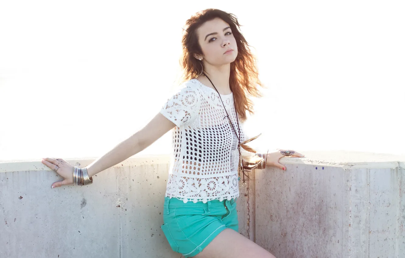 Photo wallpaper look, girl, shorts, brunette, bracelet, KATIE ERICKSON