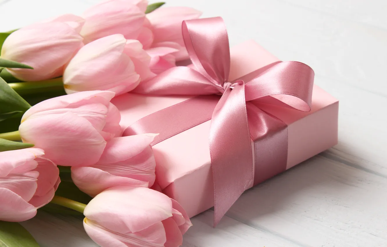 Photo wallpaper flowers, gift, bouquet, tulips, pink, wood, pink, flowers