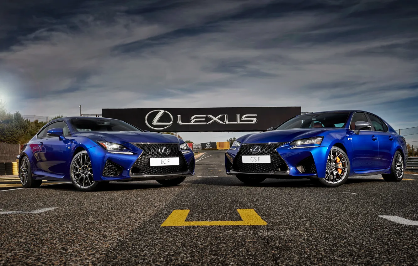 Photo wallpaper Lexus, track, Two, RCF, GSF