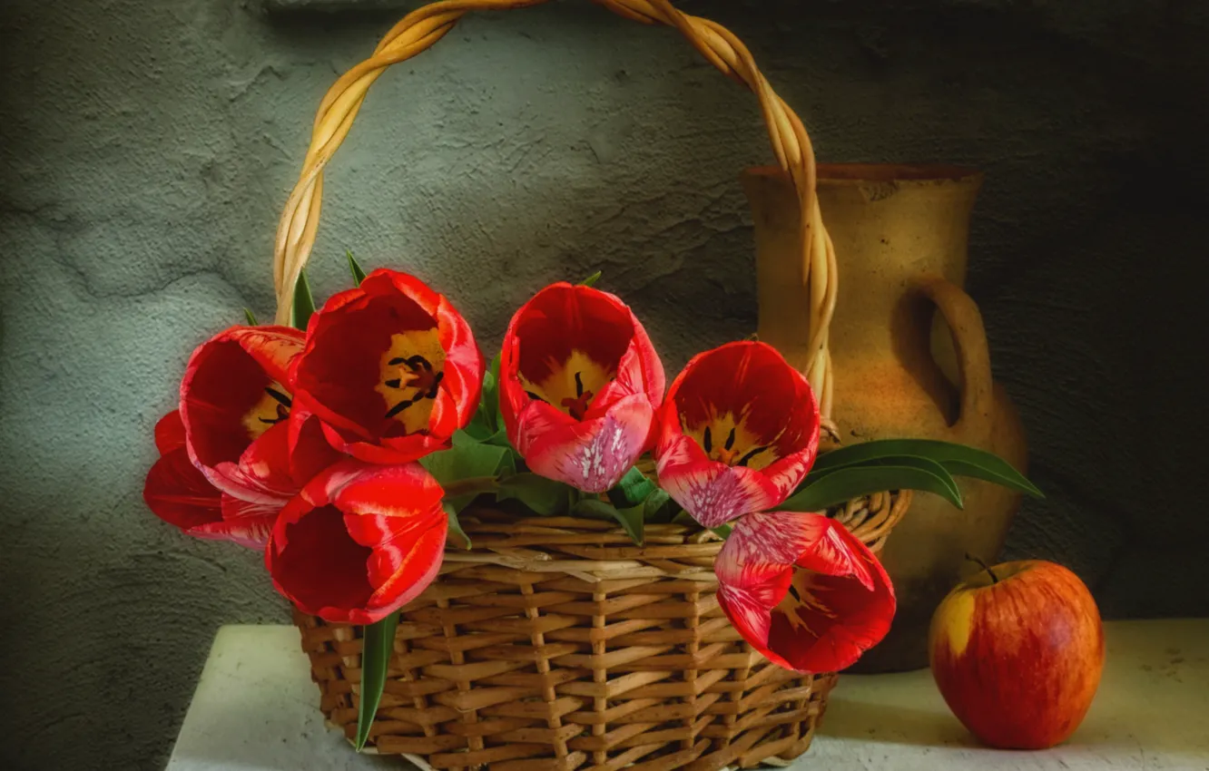 Photo wallpaper red, basket, tulips