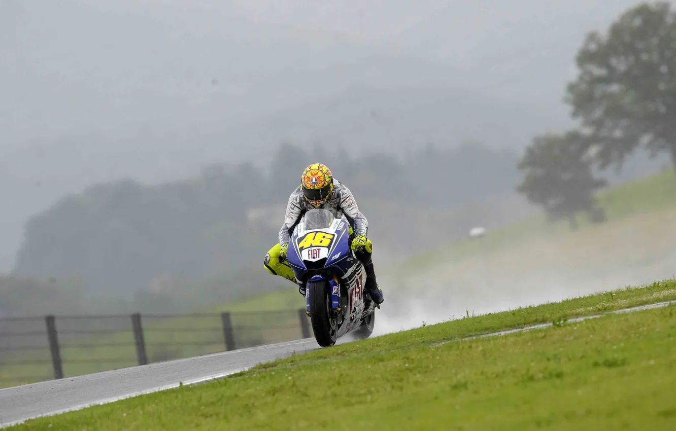 Photo wallpaper rain, sport, Yamaha, Moto Wallpaper, full hd sport wallpapers, moto walls