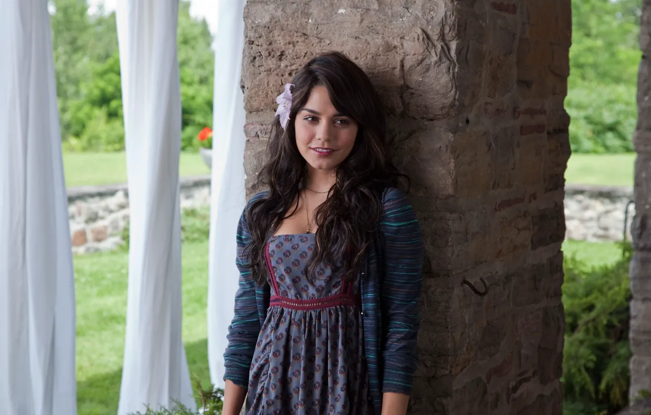 Photo wallpaper brunette, Vanessa Anne Hudgens, Vanessa Anne Hudgens, A beautiful mind, Beastly