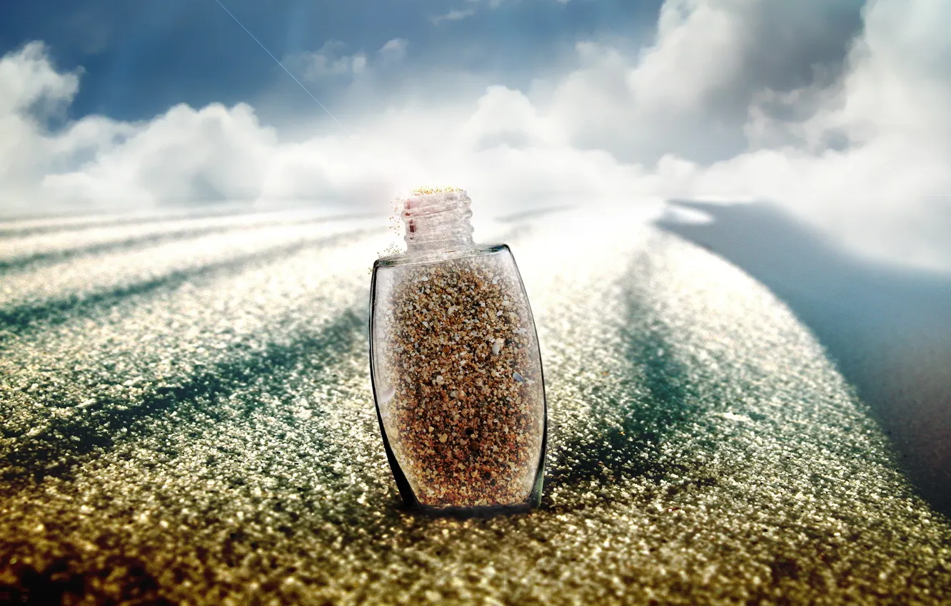Photo wallpaper sand, clouds, glass, ray, bottle