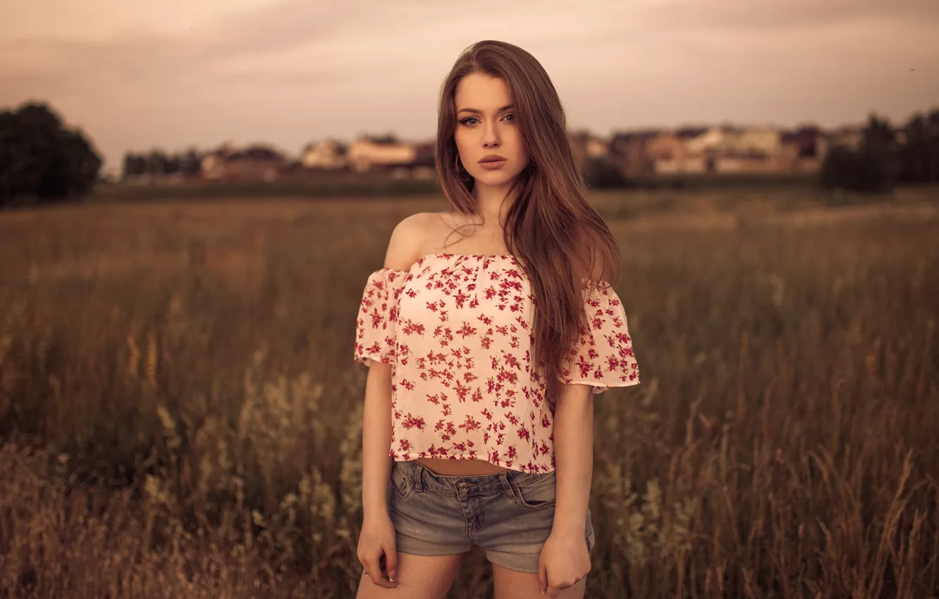 Photo wallpaper summer, girl, shorts, portrait, Mike, brown hair, beautiful, beautiful