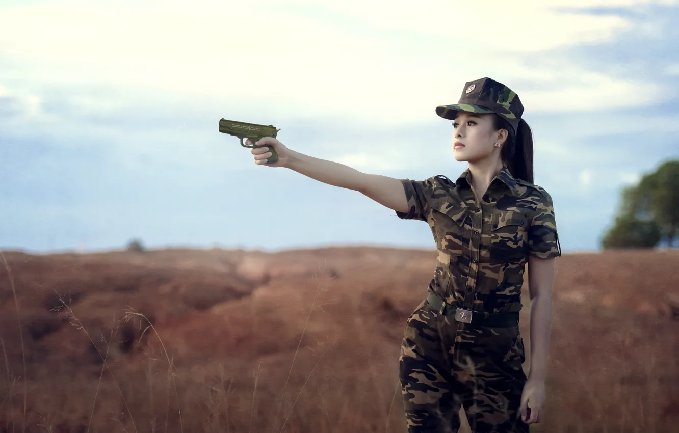 Photo wallpaper girl, gun, background, form, camouflage, Asian