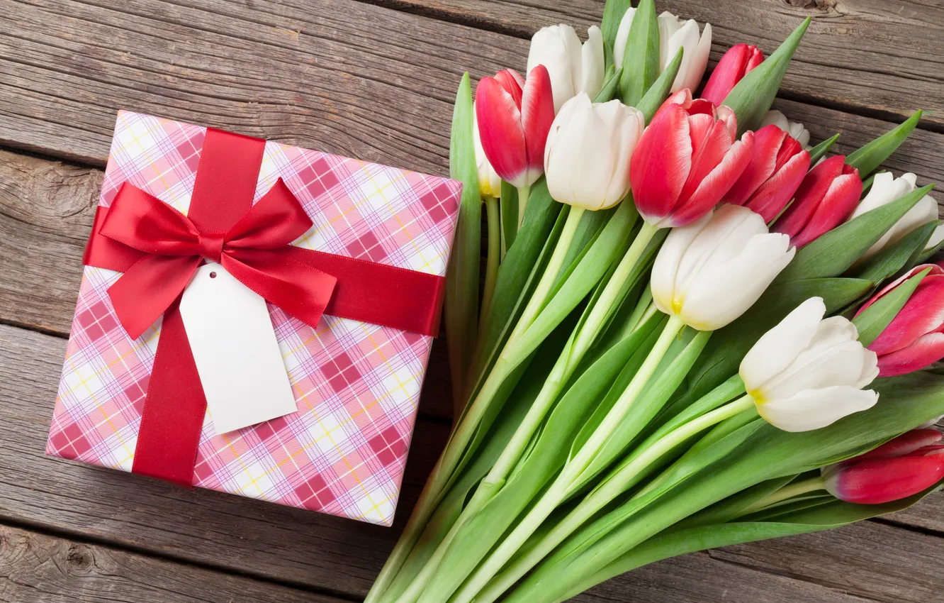 Photo wallpaper flowers, gift, bouquet, tulips, red, love, white, wood
