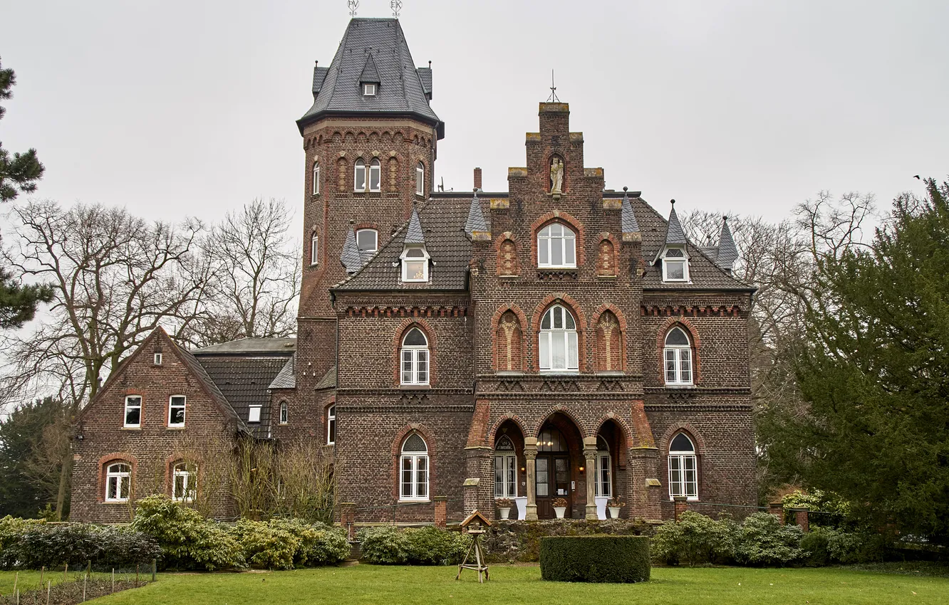 Photo wallpaper trees, castle, lawn, Germany, the bushes, Marienburg