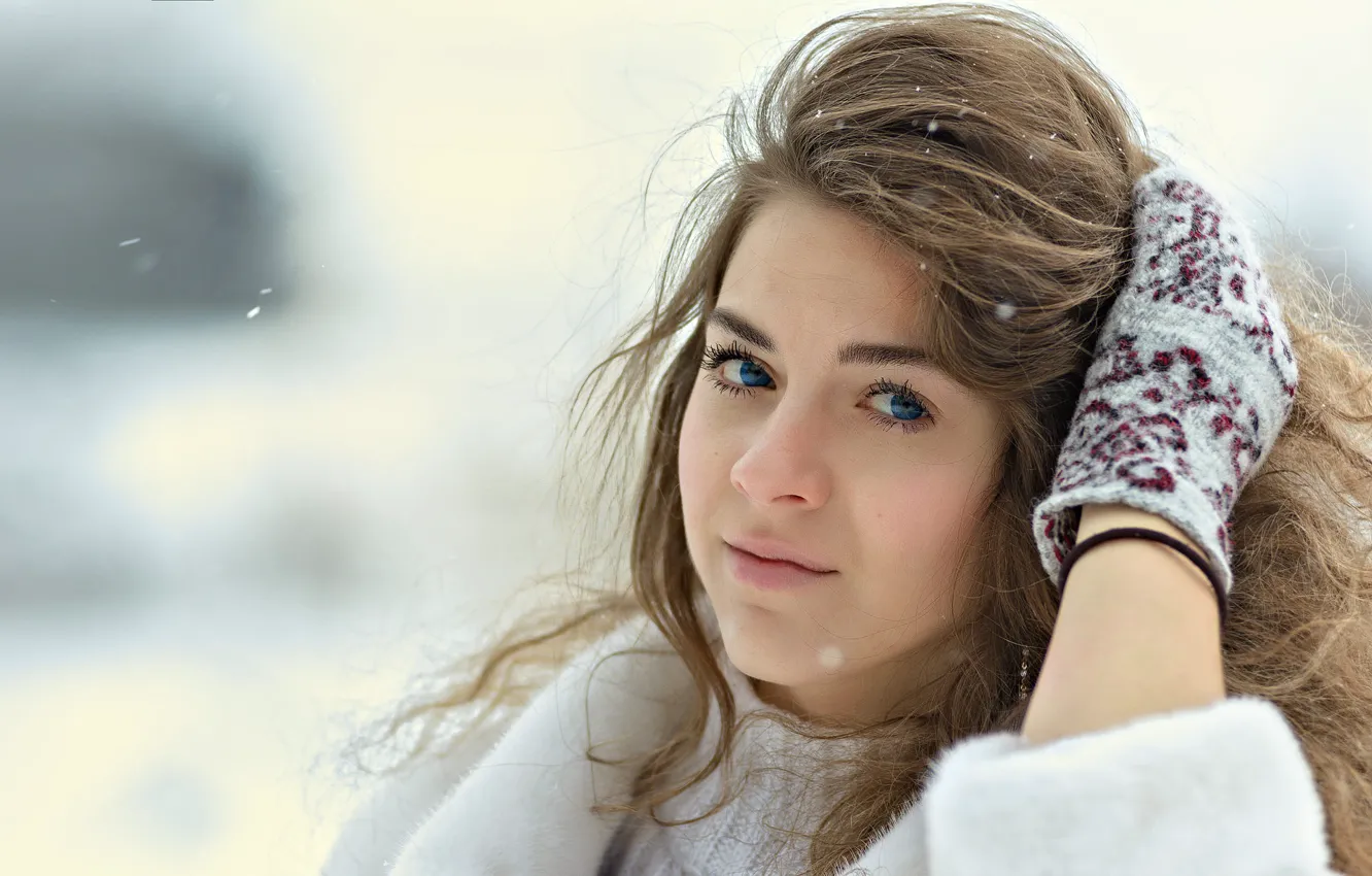 Photo wallpaper winter, look, girl