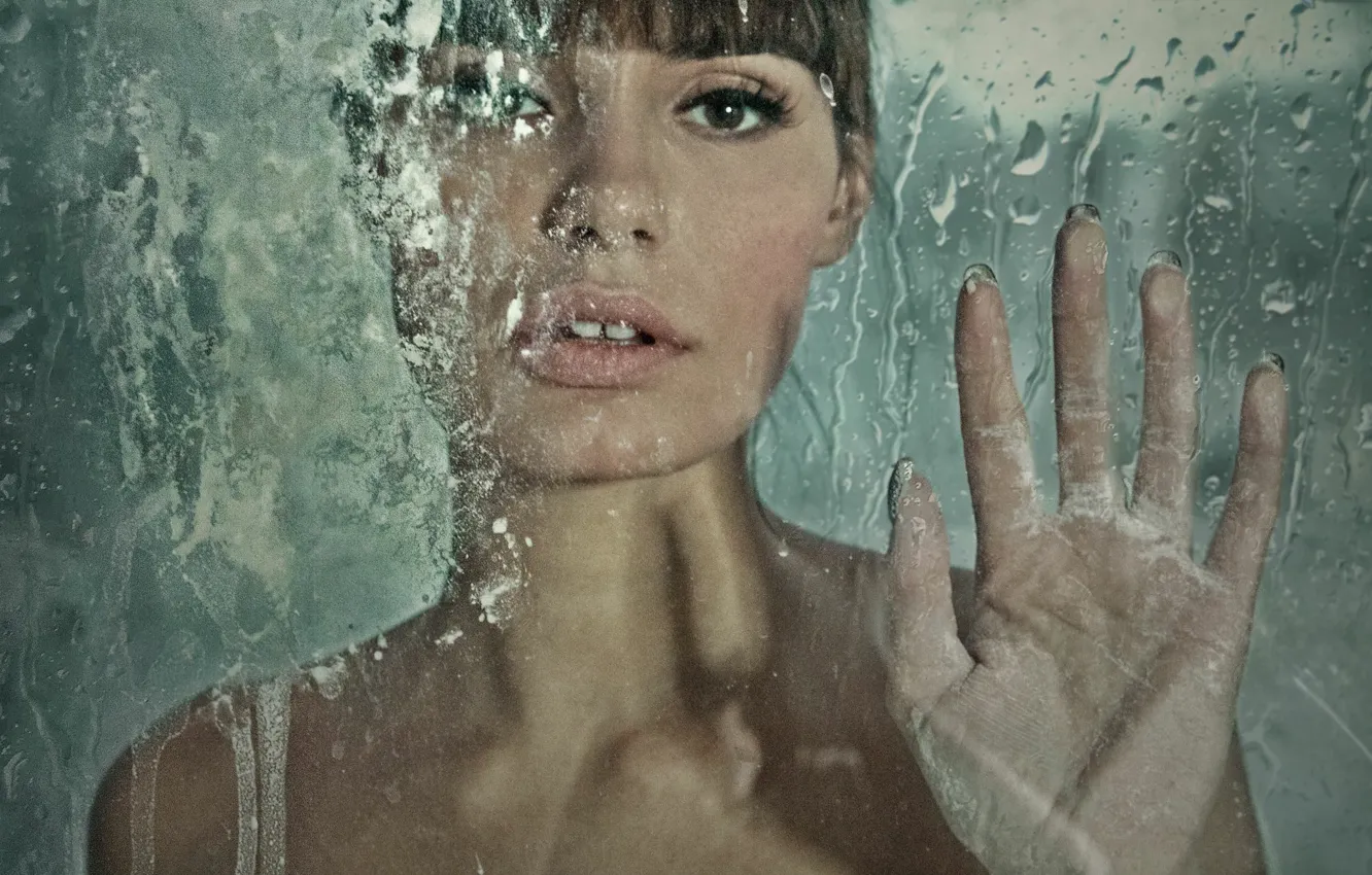 Photo wallpaper look, glass, water, girl, drops, face, portrait, hands