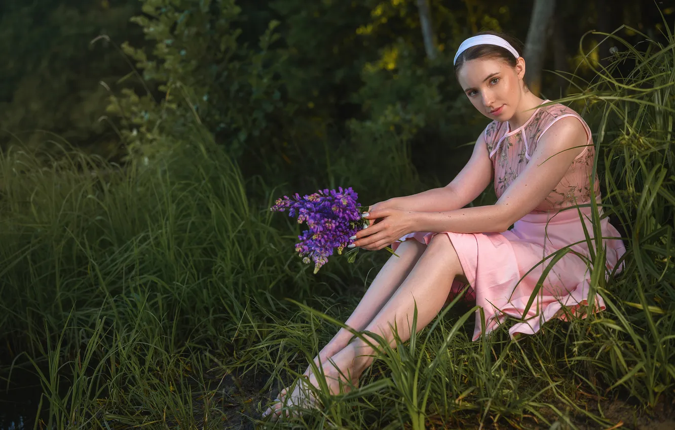 Photo wallpaper grass, look, feet, bouquet, dress, sitting, Philip Krasnov, Masha Yartseva