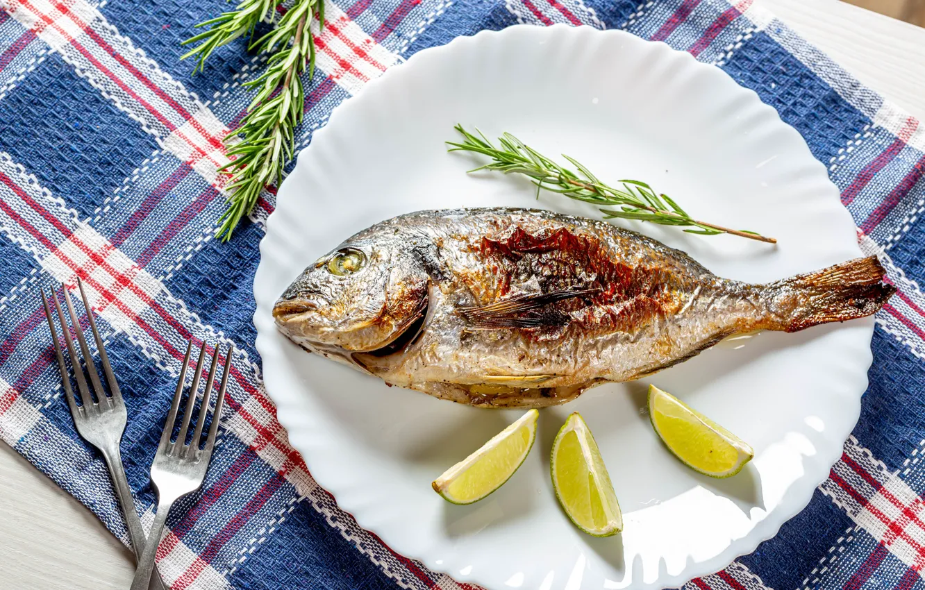 Photo wallpaper greens, table, fish, plate, lime, plug, slices, napkin