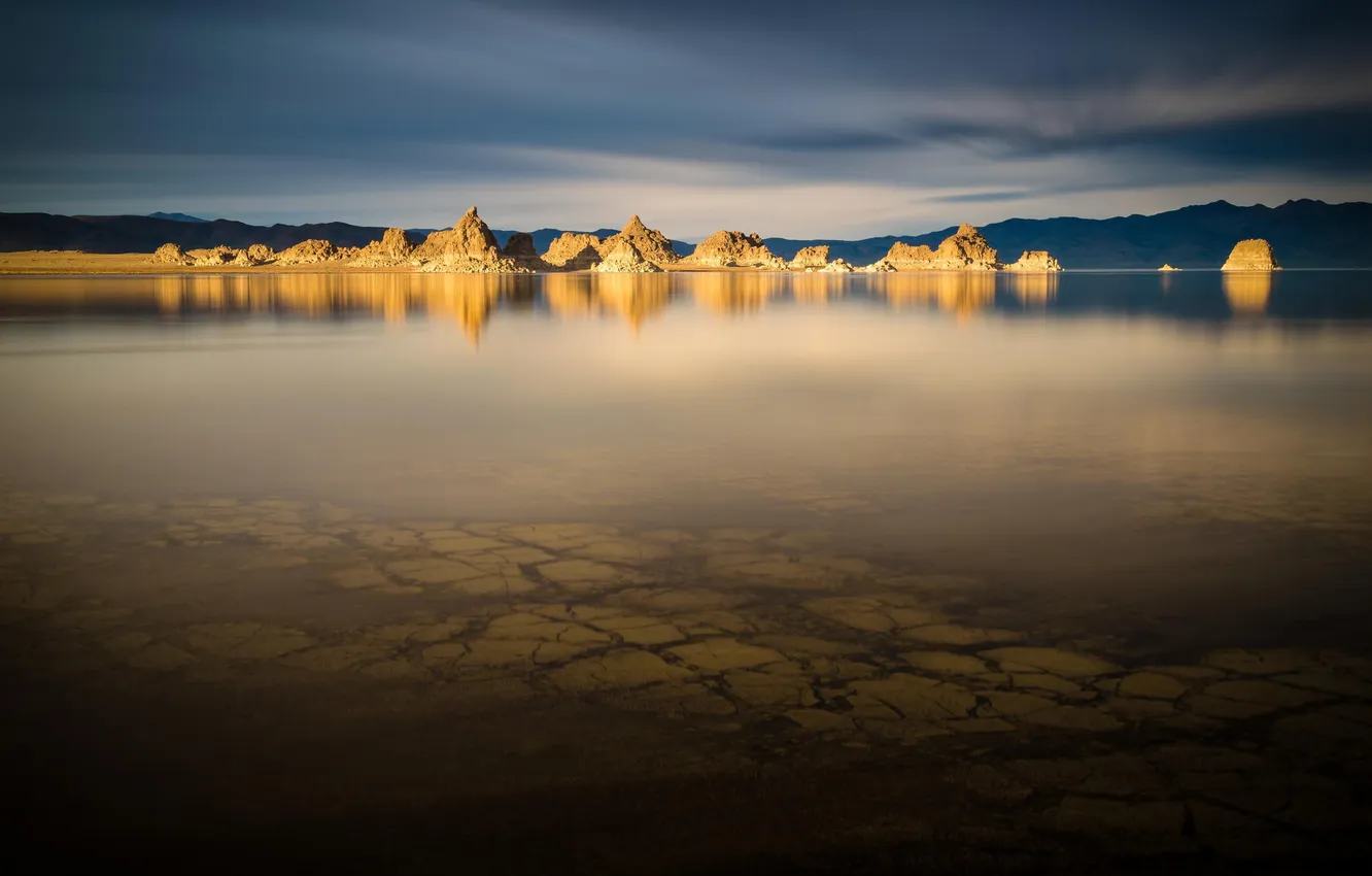 Photo wallpaper mountains, lake, rocks, proroga