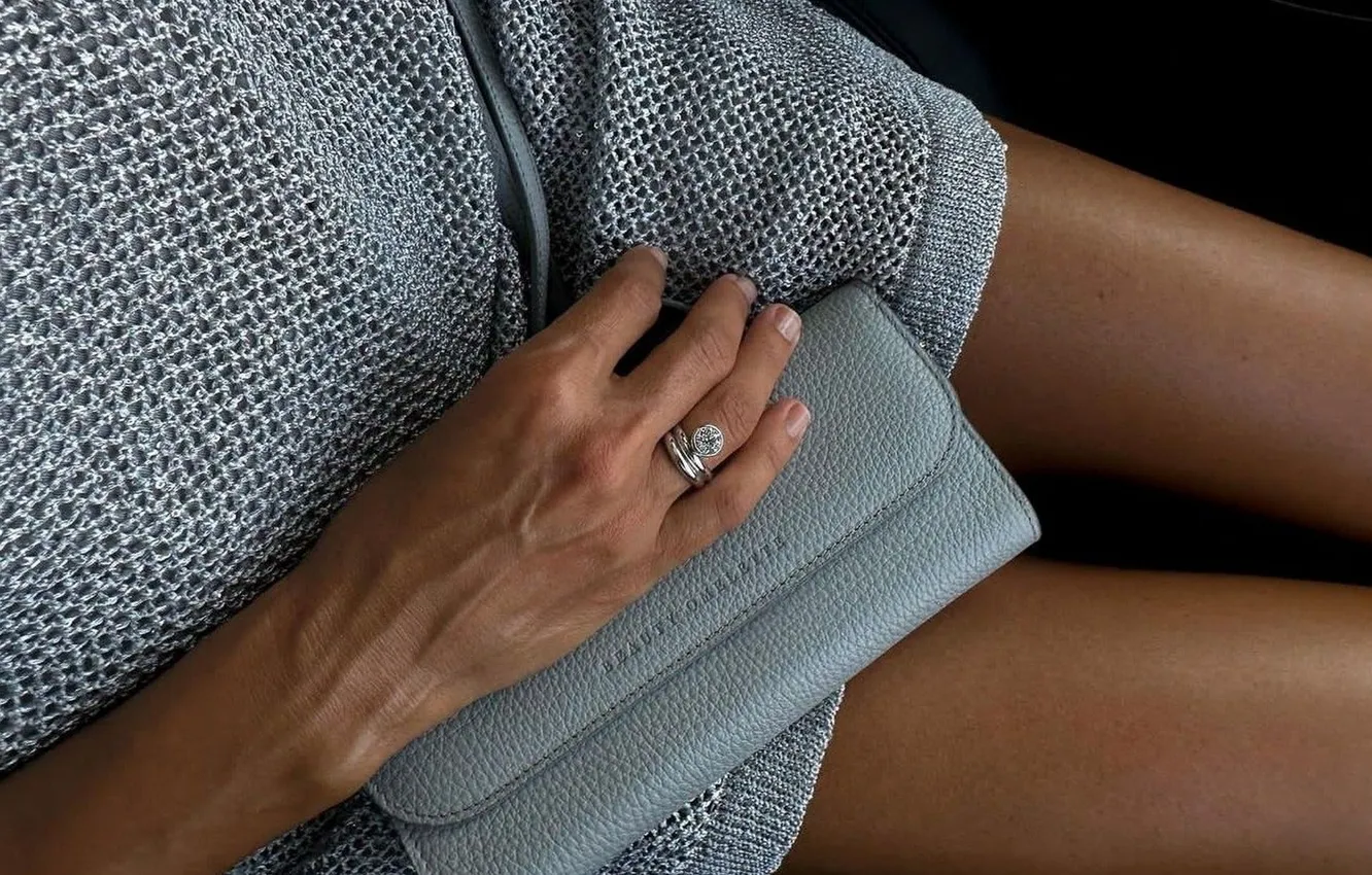 Photo wallpaper girl, handbag, ring, grey dress, slender legs