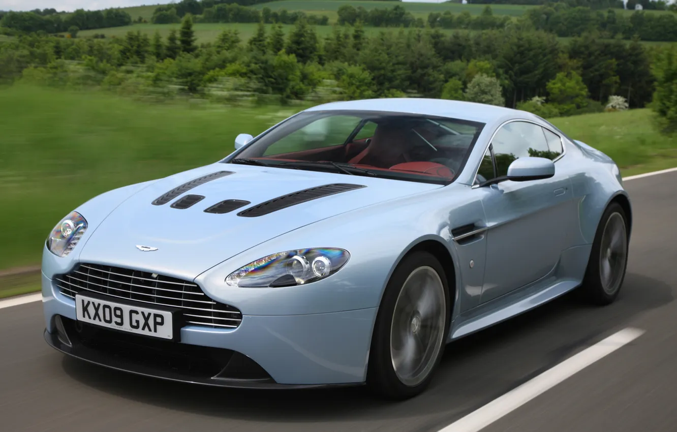 Photo wallpaper Aston Martin, lights, Vantage, V12, the front