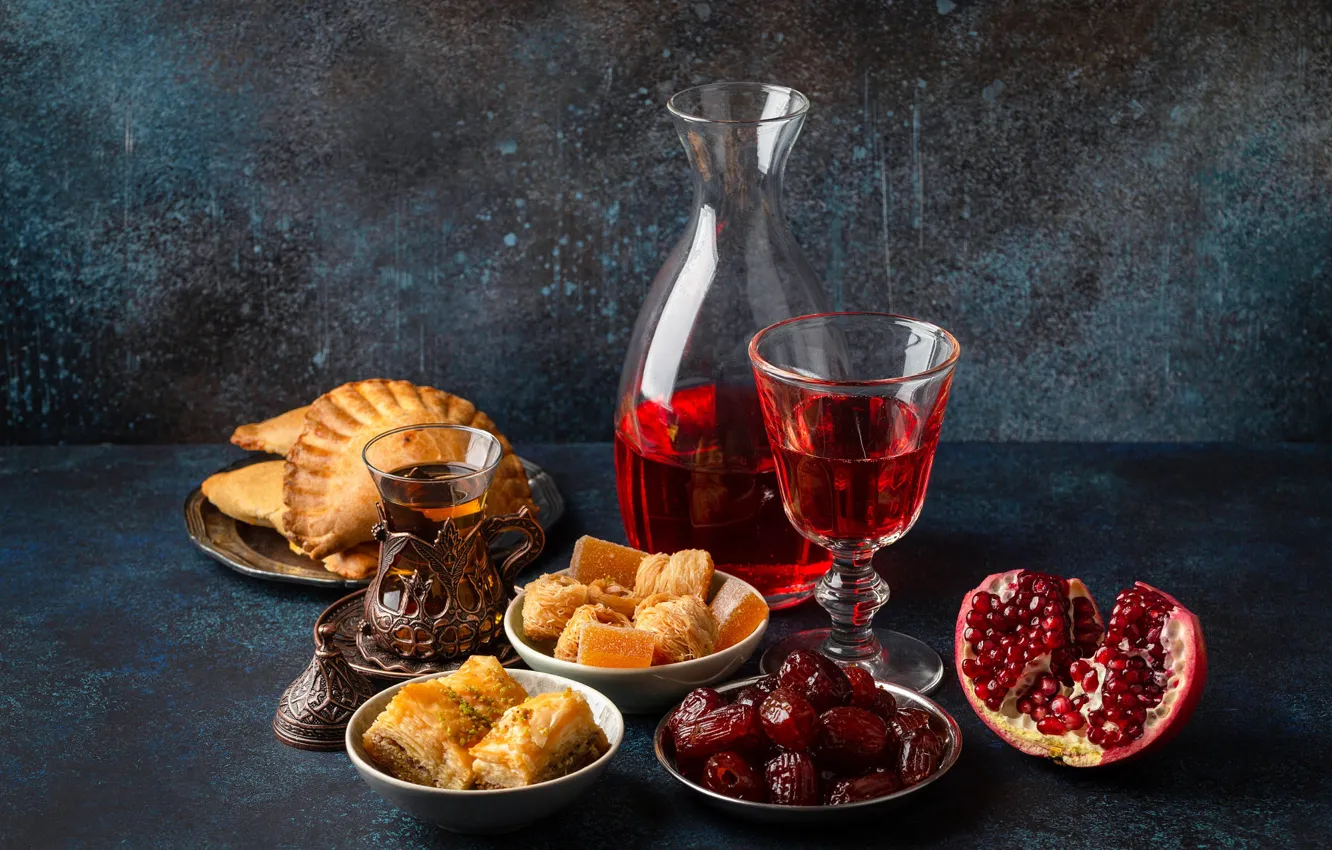 Photo wallpaper glass, the dark background, table, wine, glass, cookies, candy, alcohol