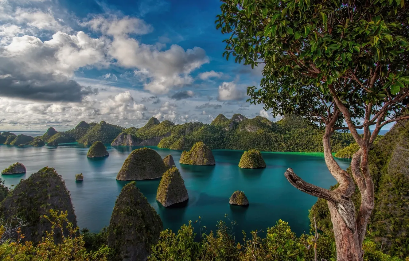 Photo wallpaper green, sky, sea, clouds, islands, Indonesia, Raja Ampat