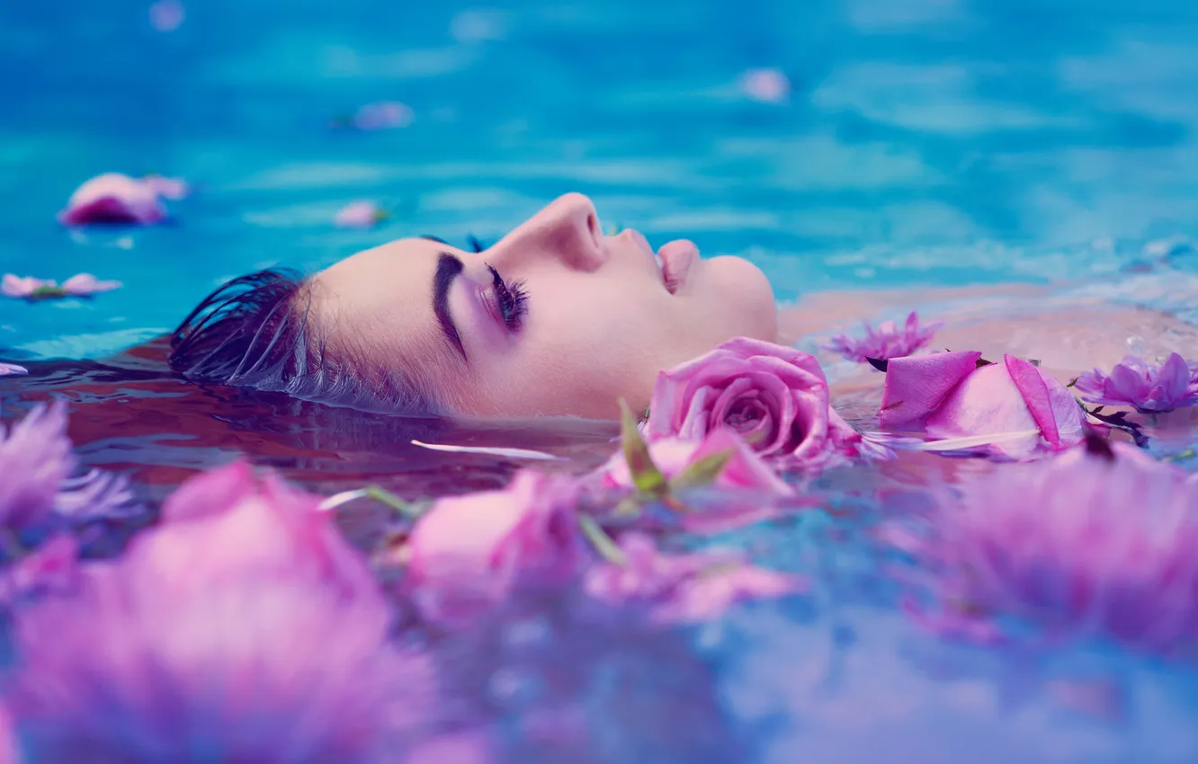 Photo wallpaper water, flowers, face, roses, Brooke Leigh Josa