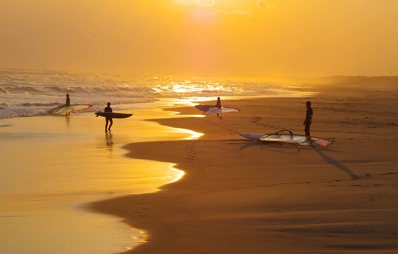 Photo wallpaper The OCEAN, SAND, WAVE, SAILS, PEOPLE, SHORE, SURFING, Windsurfing